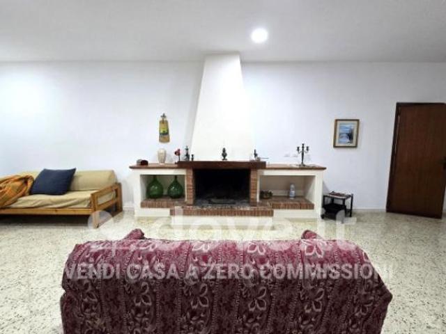 Villa di 374 m con 5 locali in vendita a Marsala