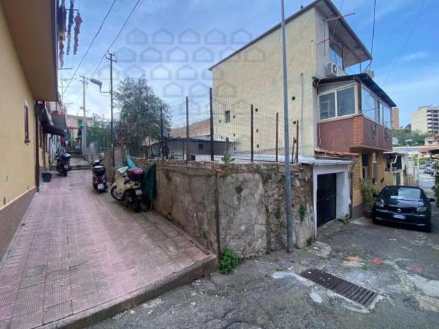 VILLA di 3 vani e di 75 mq MESSINA rif. 2VS15664