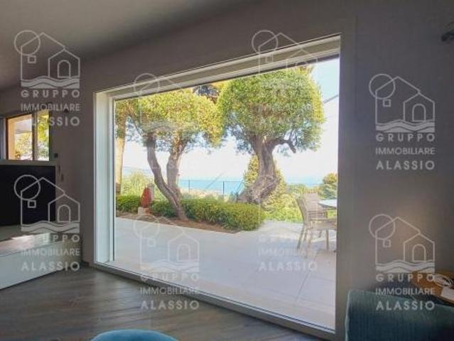 VILLA DI DESIGN CON VISTA MARE, TERRAZZE E PISCINA IDROMASSAGGIO