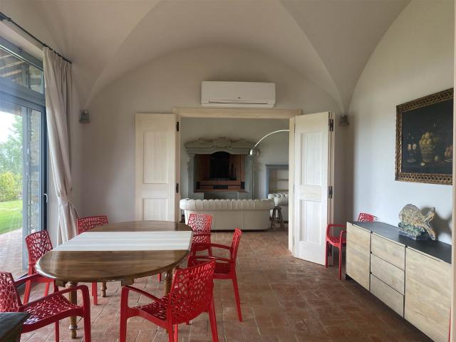 VILLA DI LUSSO CON PISCINA SULLE COLLINE DI FIRENZE