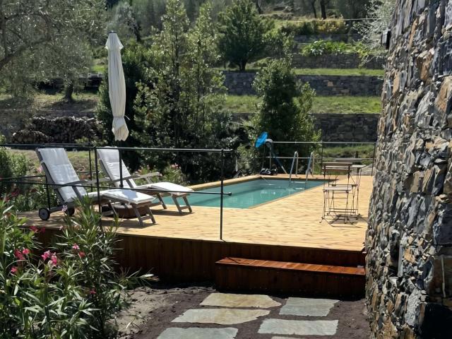 VILLA DI PREGIO CON VISTA MARE E PISCINA in Zona Porto/Corte a S. Margherita Ligure