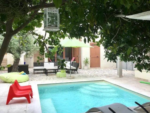 Villa di Prestigio con Piscina Riscaldata – Gioiello del Sin. 240m² Villaurbana