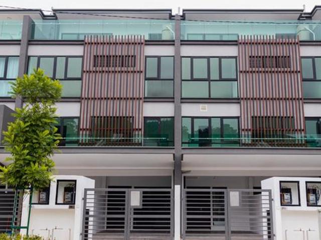 Villa Domus 35 Storey Ground Floor Townhouse Sri Gombak Batu Caves