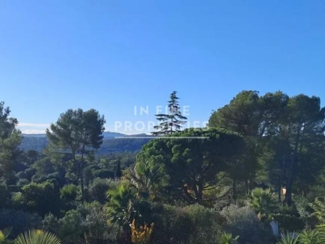 Villa Domaine Collet de Darbousson à Valbonne