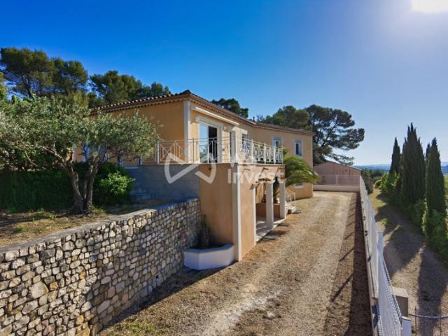 Villa dominante de 130 m² Plain pied, Vue panoramique & DPE B