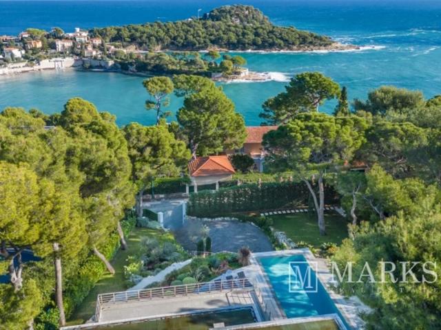 Villa élégante avec vue panoramique sur la mer à Saint Jean Cap Ferrat