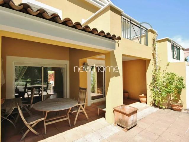 Villa Élégante dans un Domaine Prestigieux