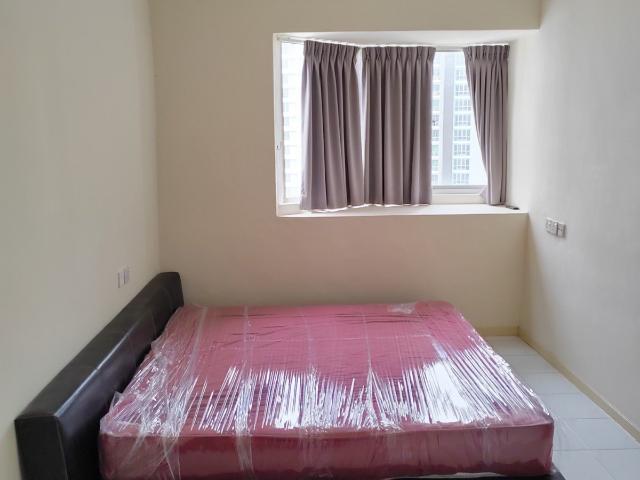 Villa Emas Aircond Master Room included utilities Private Bathroom MIX GENDER