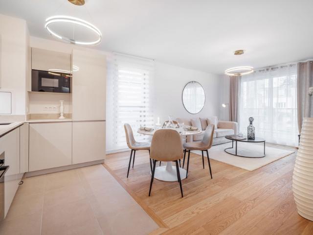 Villa Emilia 92170