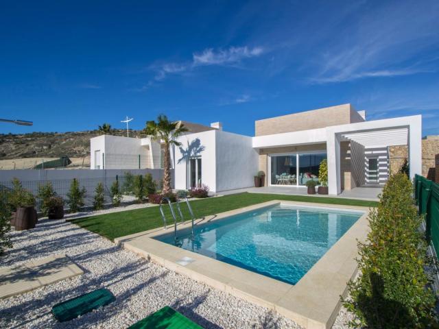 Villa en venta a estrenar en Algorfa Alicante