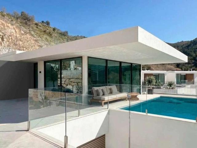 Villa en venta a estrenar en Benidorm Alicante