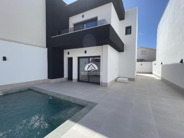 Villa en venta a estrenar en Ciudad Quesada Alicante