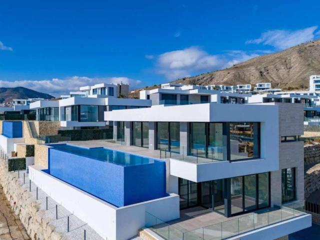 Villa en venta a estrenar en Finestrat Alicante