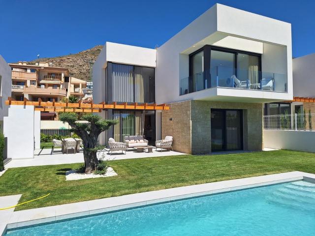 Villa en venta a estrenar en Finestrat Alicante