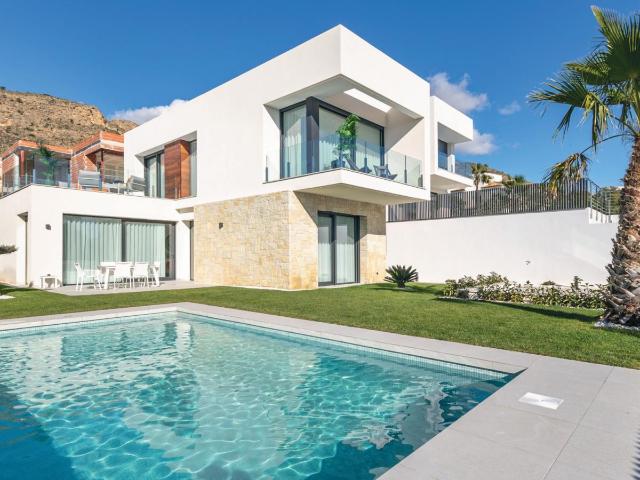 Villa en venta a estrenar en Finestrat Alicante