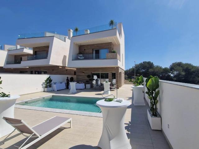 Villa en venta a estrenar en Pilar de la Horadada Alicante