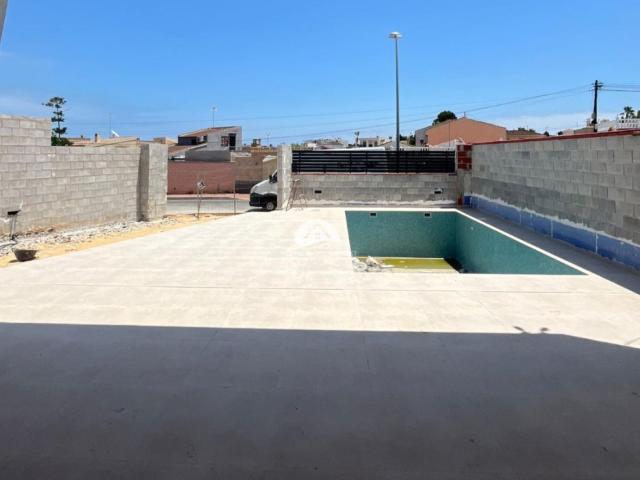 Villa en venta a estrenar en Torrevieja Alicante