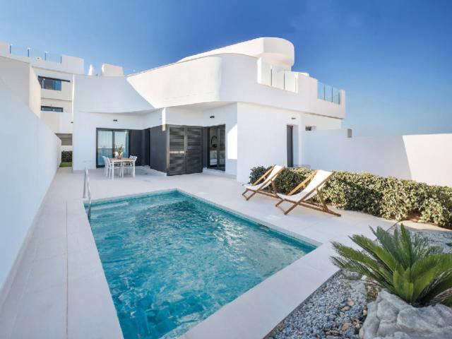 Villa en venta a estrenar en Torrevieja Alicante