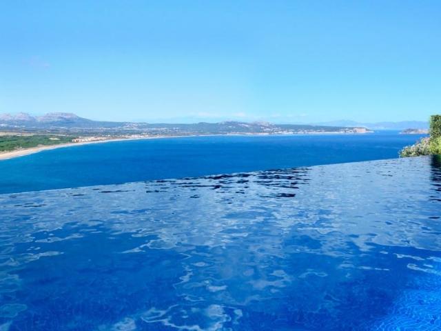 Villa En Venta Con Piscina Privada Y Vistas Al Mar En Sa Rie. 329m² Begur