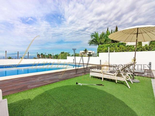 Villa en venta Costa Adeje