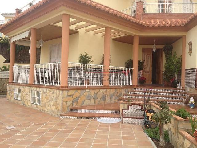 Villa en venta en Torre del Mar Málaga