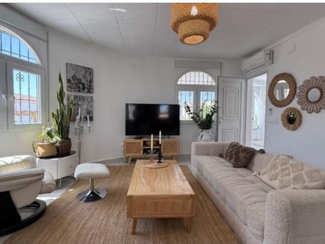 Villa en Venta en Torrevieja, Alicante