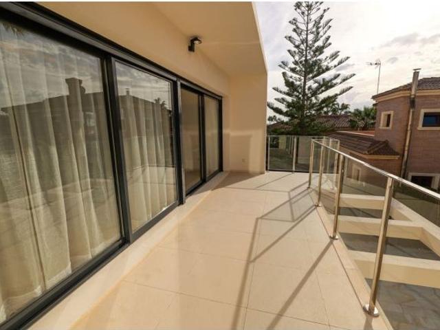 Villa en Venta en Torrevieja, Alicante