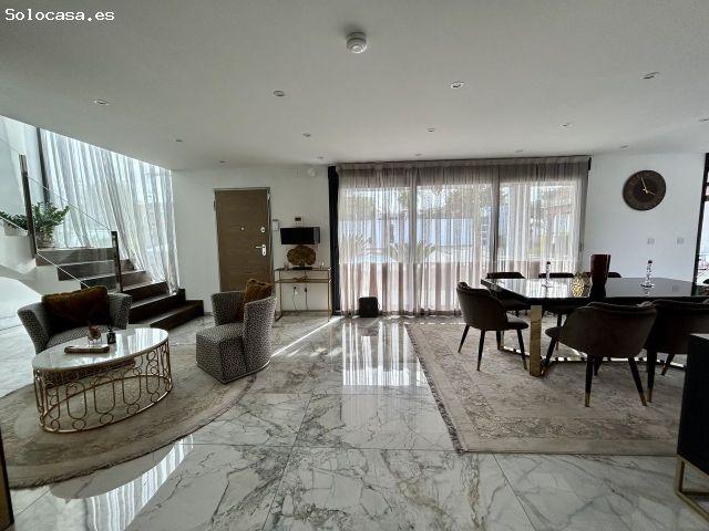 Villa en Venta en Torrevieja, Alicante