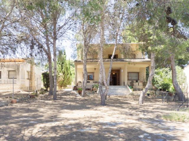 Villa en venta en Torrevieja Alicante