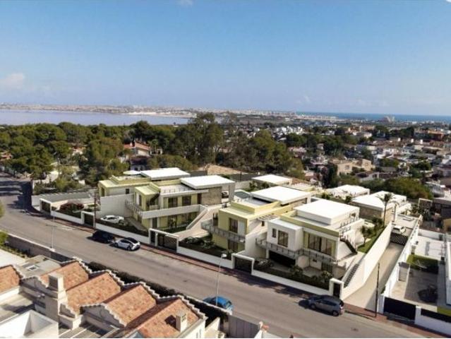 Villa en Venta en Torrevieja, Alicante