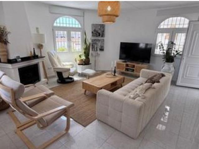 villa en Venta en Torrevieja. ETRV T9701