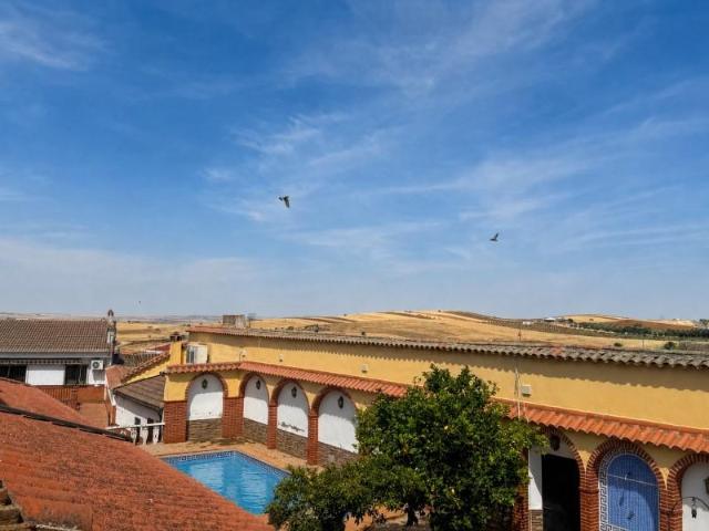Villa en venta en Valencia de las Torres Badajoz