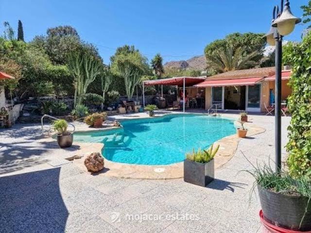 Villa en venta en Vera Almería