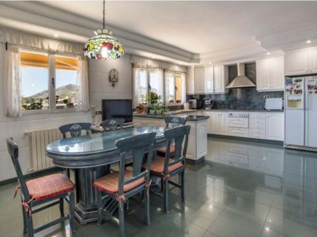 Villa en Venta en Yecla, Murcia
