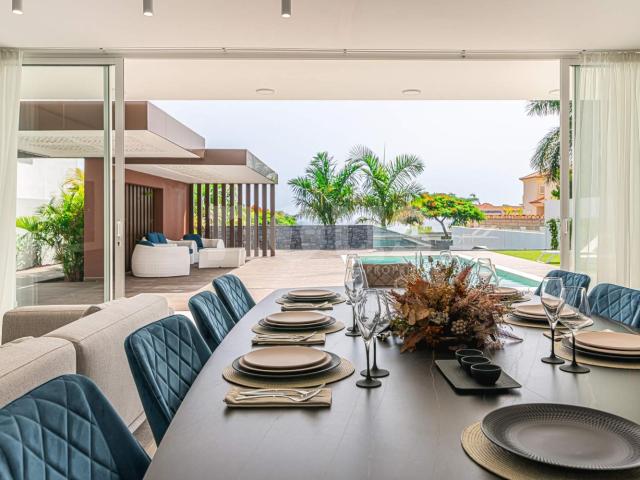 Villa en venta en Adeje Tenerife