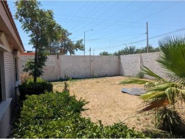 Villa en venta en Aeropuerto, Chihuahua, Chih. México, 31384