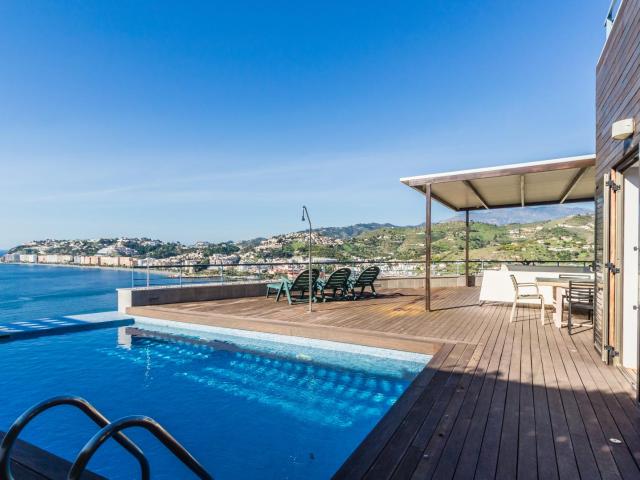 Villa en venta en Almuñécar Granada