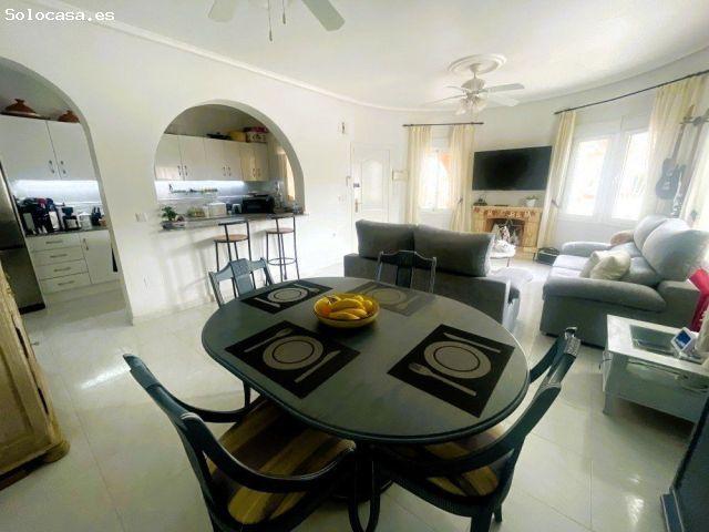 Villa en Venta en Almoradí, Alicante
