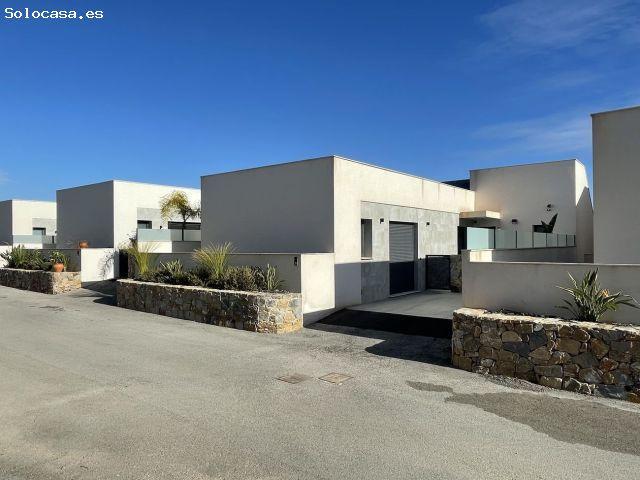 Villa en Venta en Almoradí, Alicante