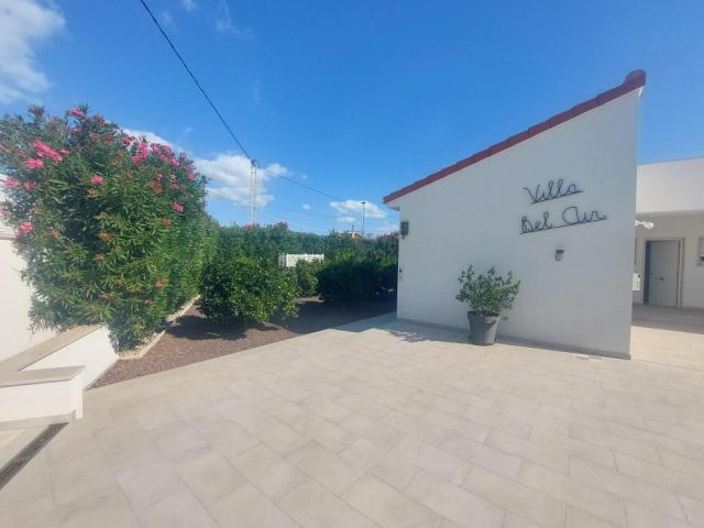 Villa en venta en Alfaz del Pi Alicante