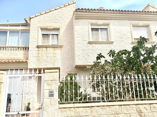 Villa en venta en Alfaz del Pi Alicante