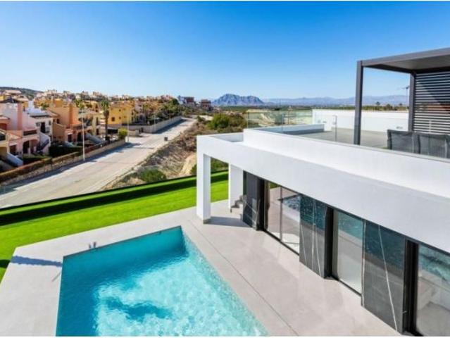 Villa en Venta en Algorfa, Alicante