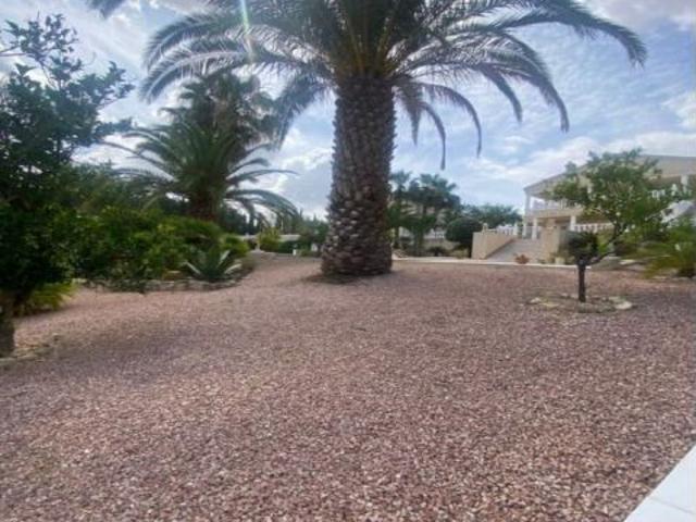 Villa en Venta en Algorfa, Alicante