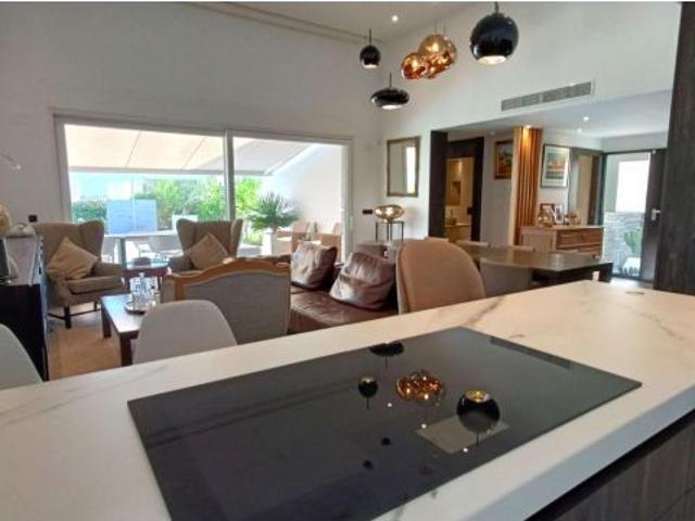 Villa en Venta en Algorfa, Alicante