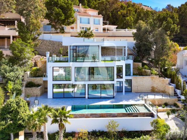 Villa en venta en Altea, en la prestigiosa urbanización de A. 350m² Altea