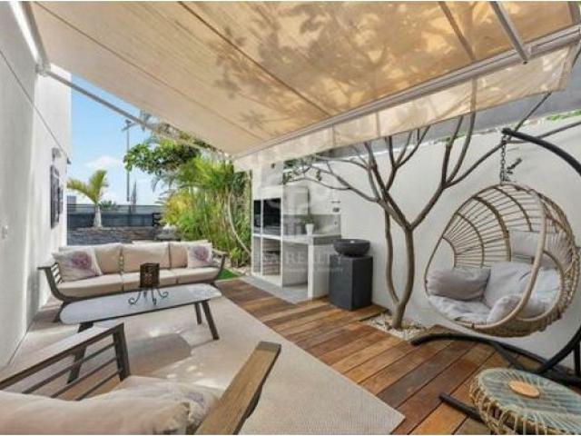 villa en Venta en Arona. UEBZ T1621