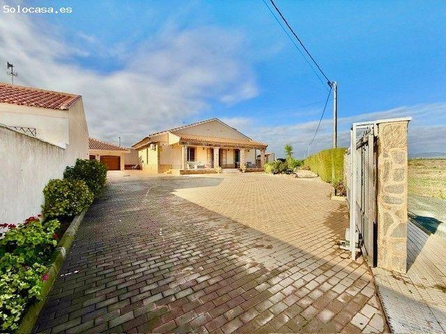 Villa en Venta en Avileses, Murcia