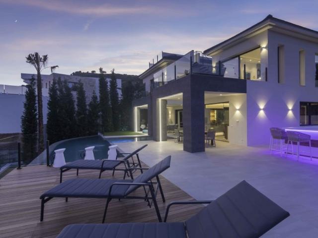Villa en venta en Benahavis