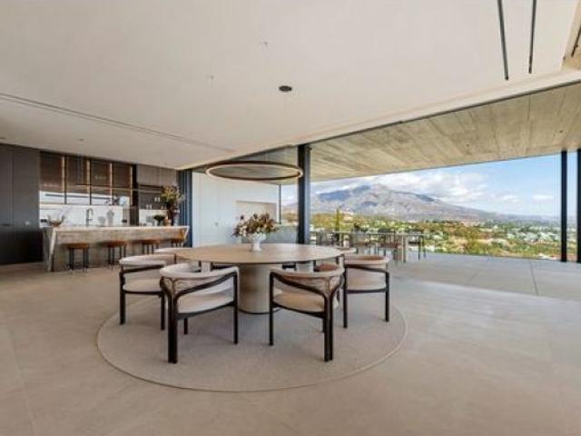 villa en Venta en Benahavis. LEPV T4477