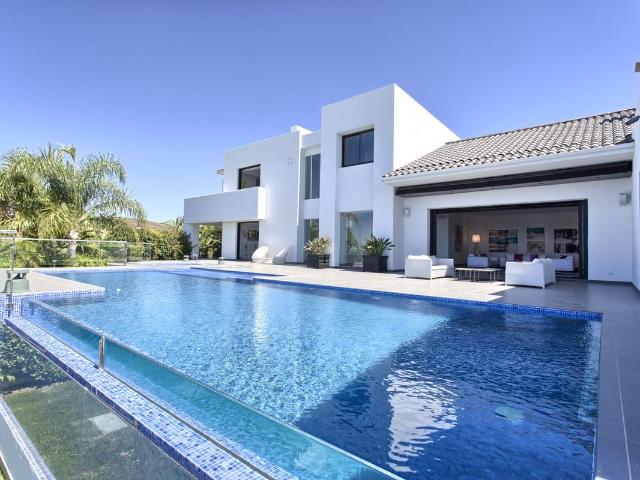 Villa en venta en Benahavís Málaga